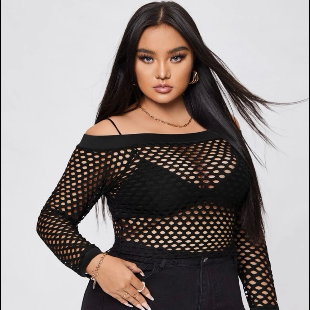 Plus Hollow Out Off Shoulder Top